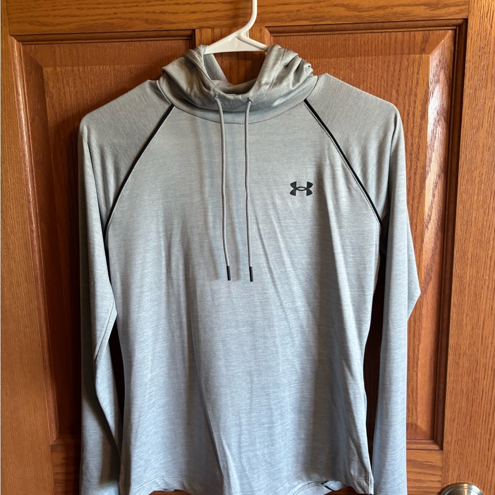 Under Armour Women’s Light Gray Light Weight Hoodie
